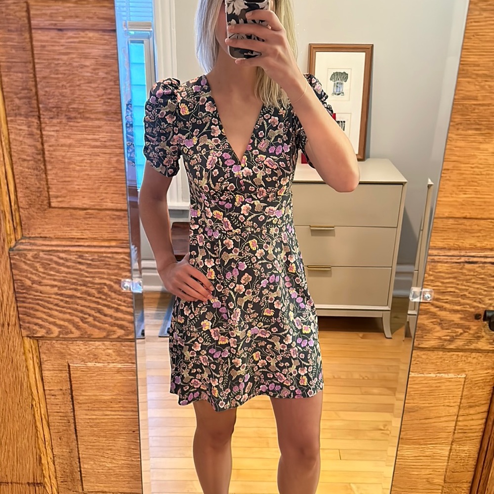 NWT Top Shop floral dress with puffy sleeves — size 4